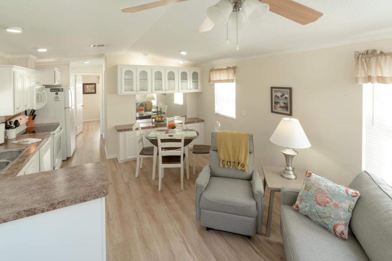 Groves Rv Resort Harlem Heights ภายนอก รูปภาพ
