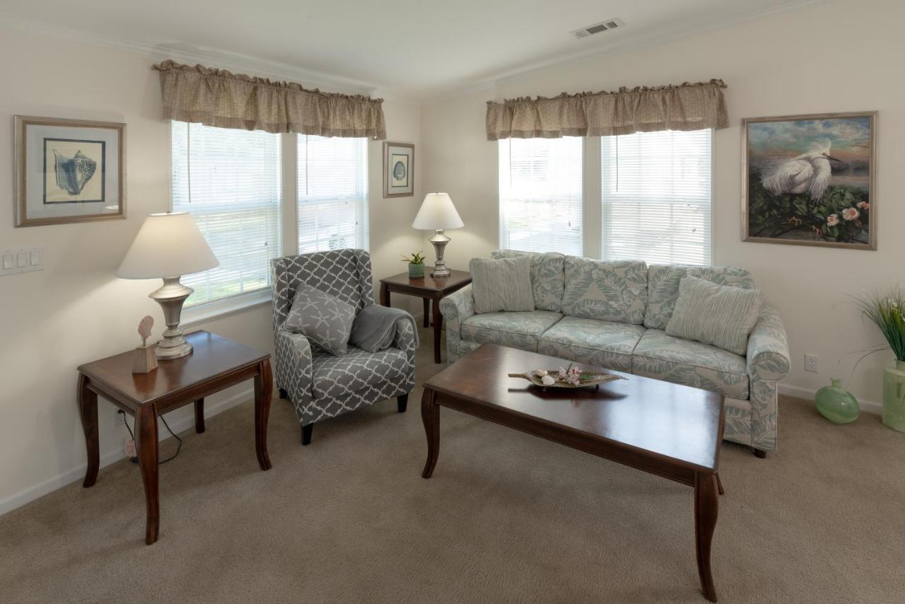 Groves Rv Resort Harlem Heights ภายนอก รูปภาพ